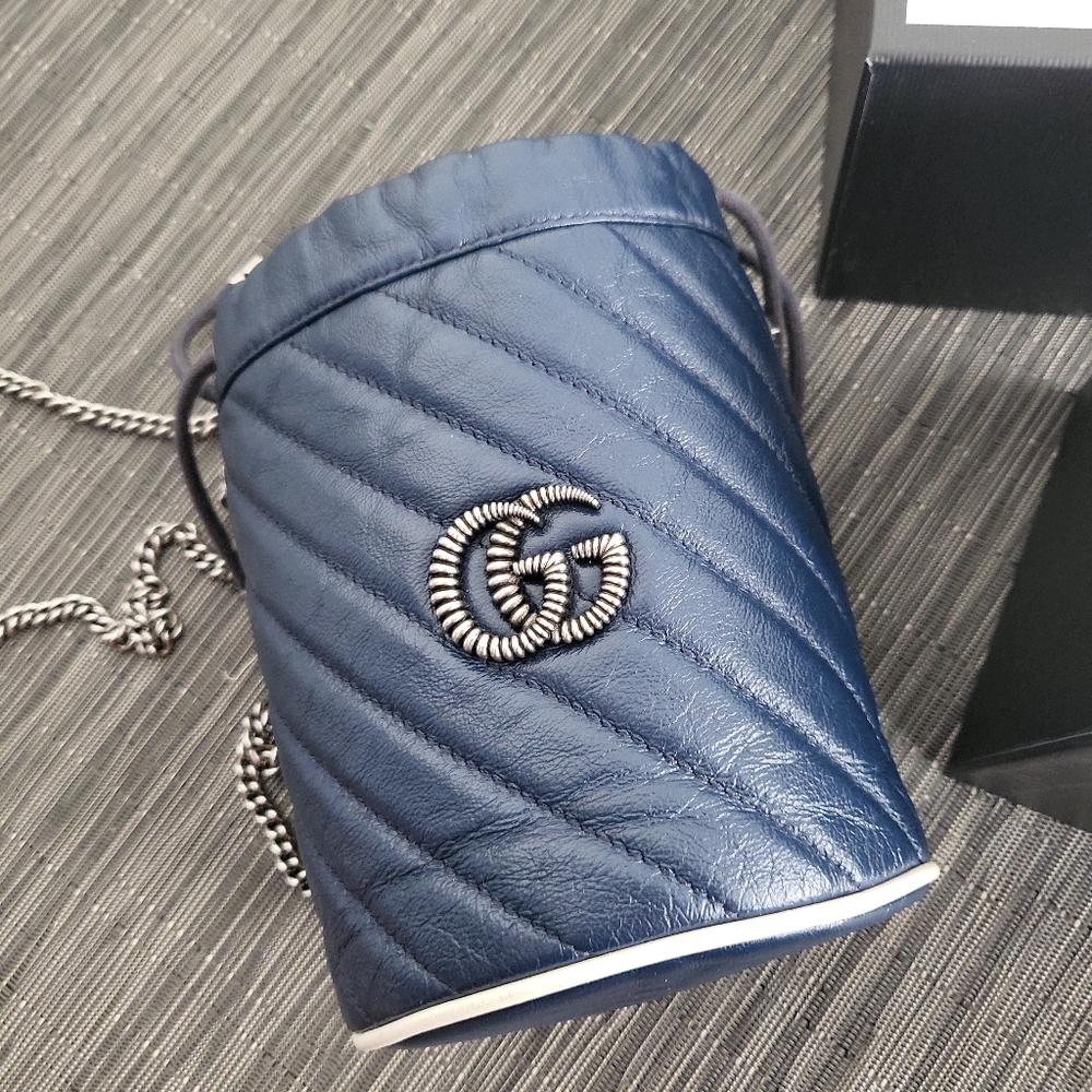 [SOLD] Gucci limited edition bucket bag - Picture 15 of 16